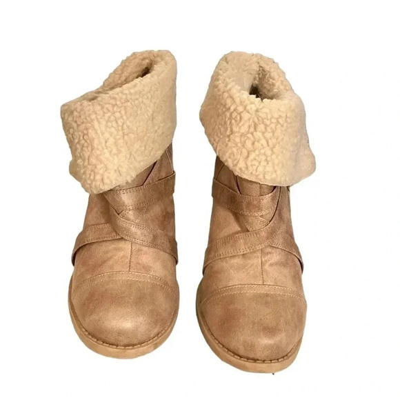 SHOE DAZZLE | Jamie Taupe Ankle Booties Fleece Lined, Chunky Block Heel Size 9.5 - Picture 4 of 8